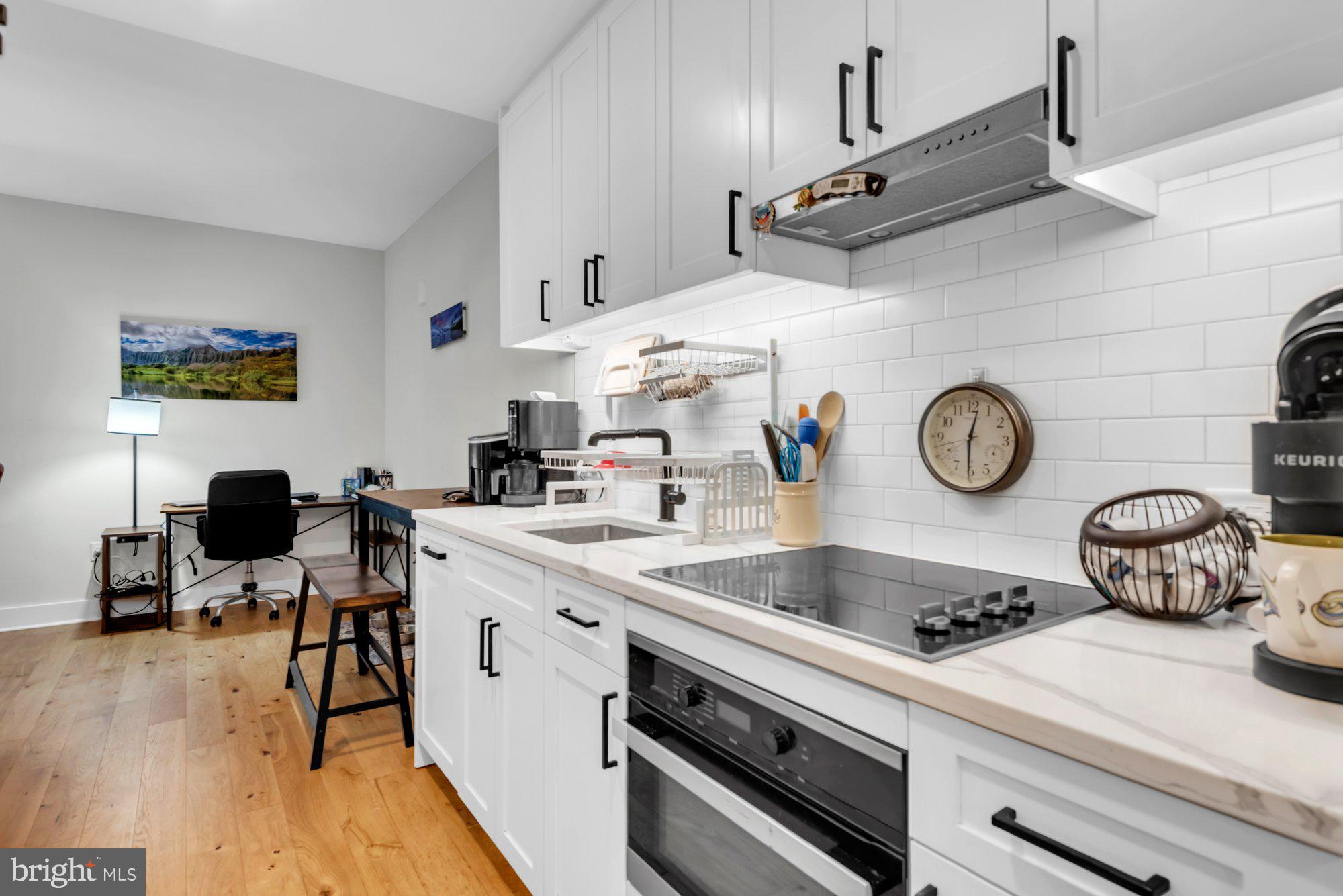 1211 VAN STREET SE 1014