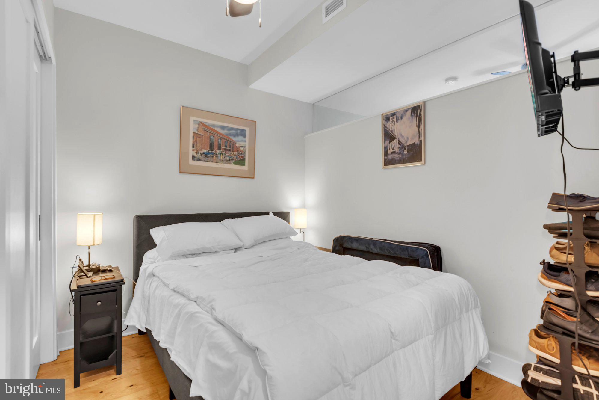 1211 VAN STREET SE 1014