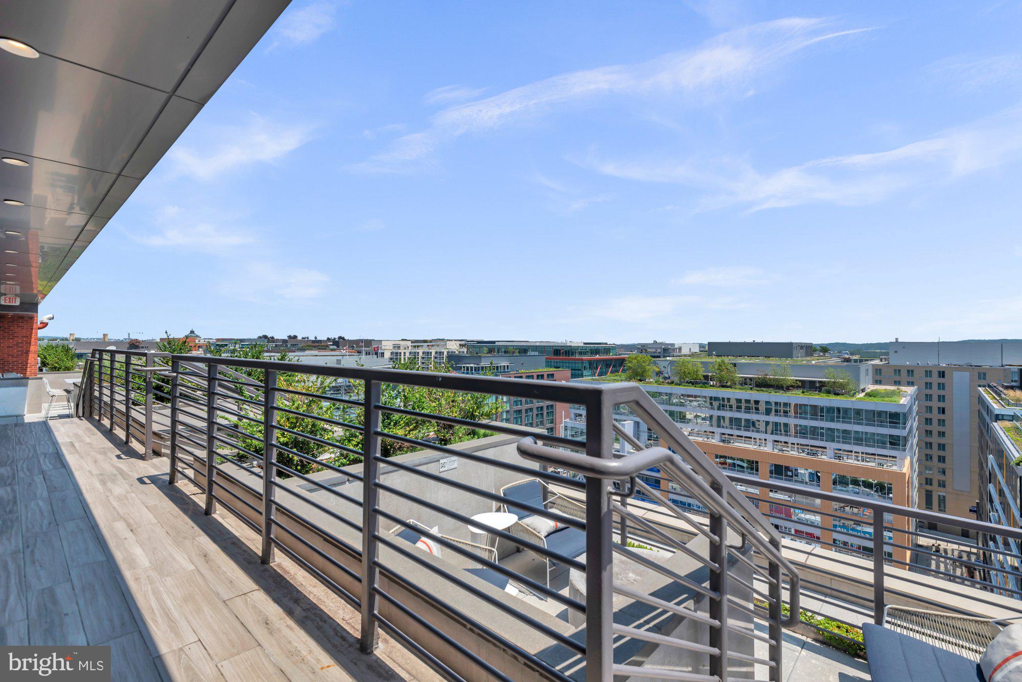 1211 VAN STREET SE 1014