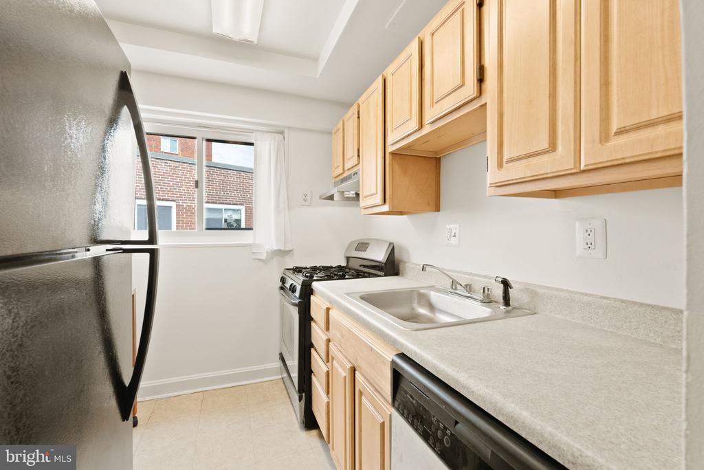 5315 CONNECTICUT AVENUE NW 607
