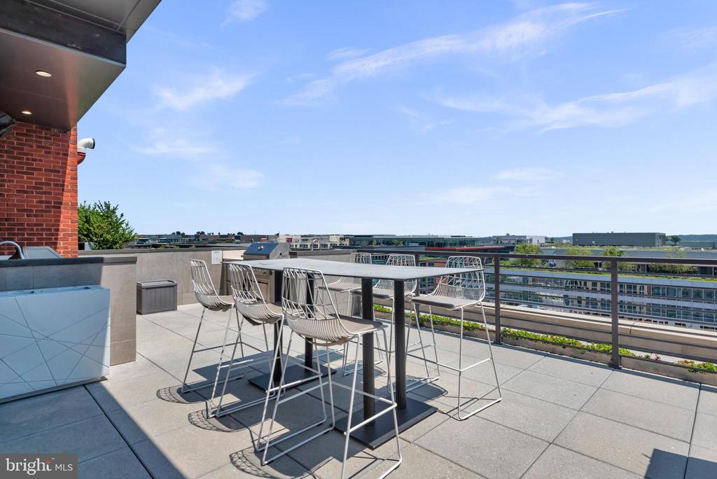 1211 VAN STREET SE 1014