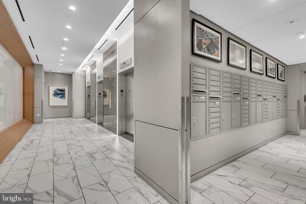 1211 VAN STREET SE 1014