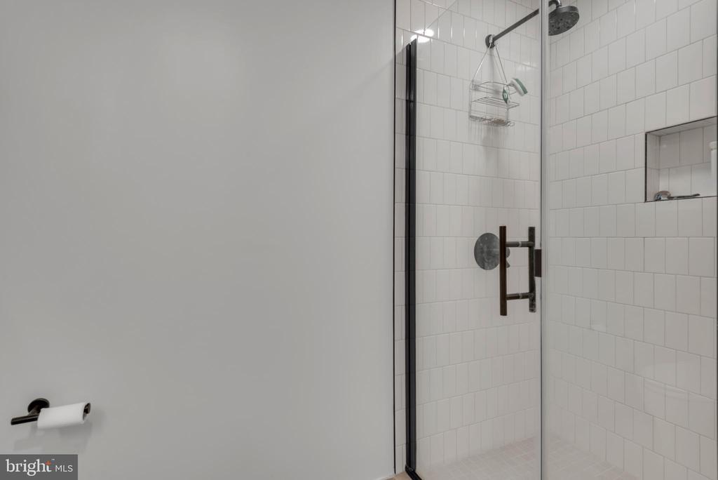 1211 VAN STREET SE 1014