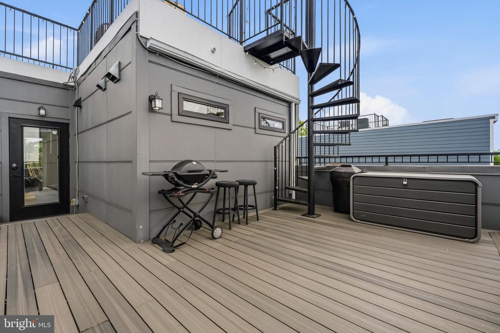 1241 OATES STREET NE 2