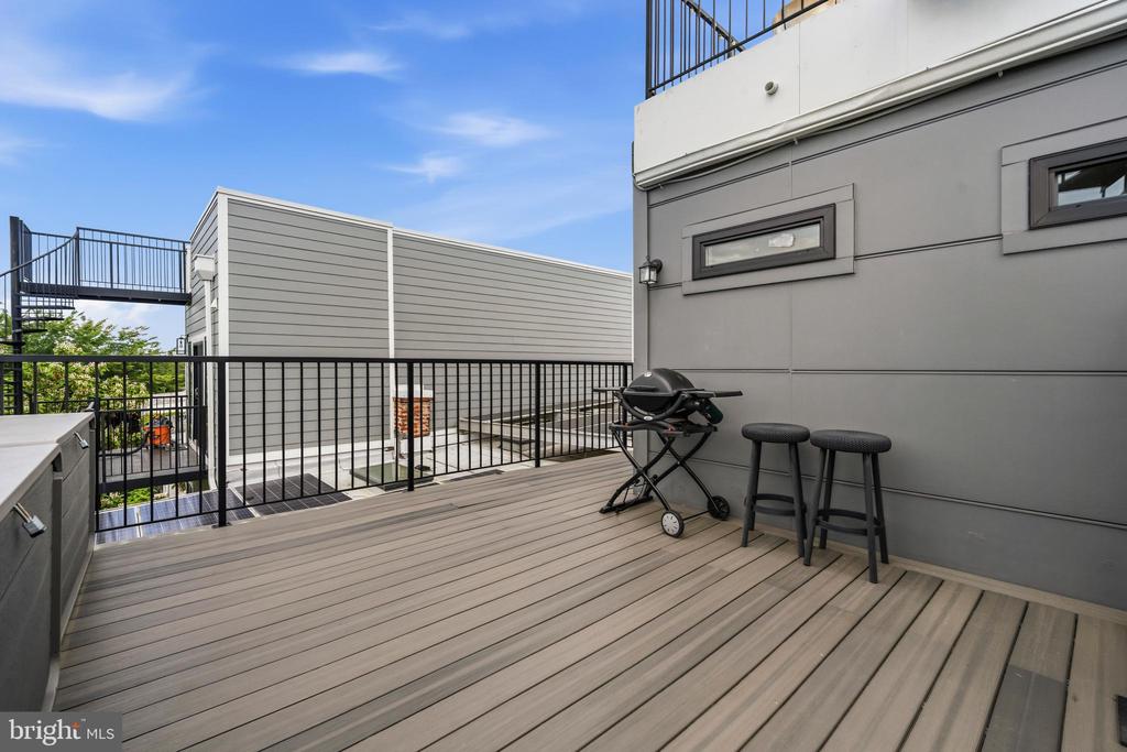 1241 OATES STREET NE 2