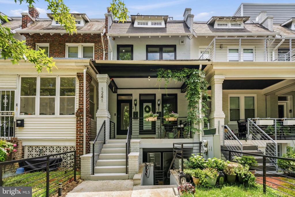 1241 OATES STREET NE 2