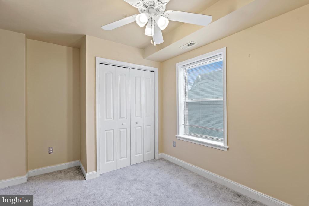 922 MADISON STREET NW Unit: 304