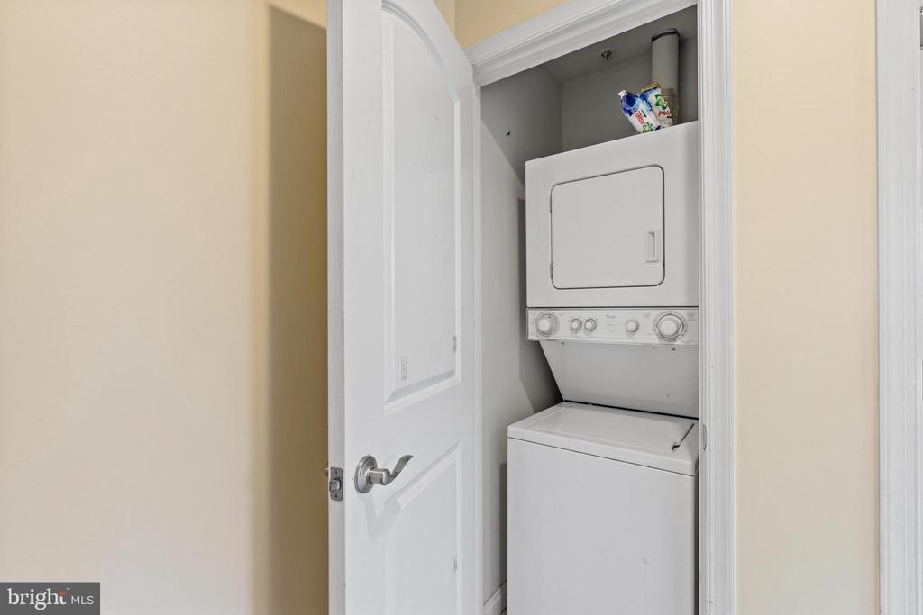 922 MADISON STREET NW Unit: 304
