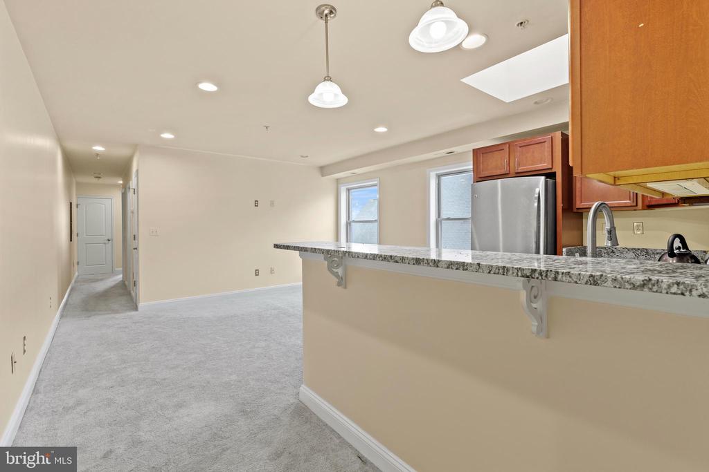 922 MADISON STREET NW Unit: 304