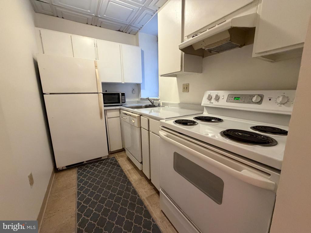 1115 12TH STREET NW Unit: 104