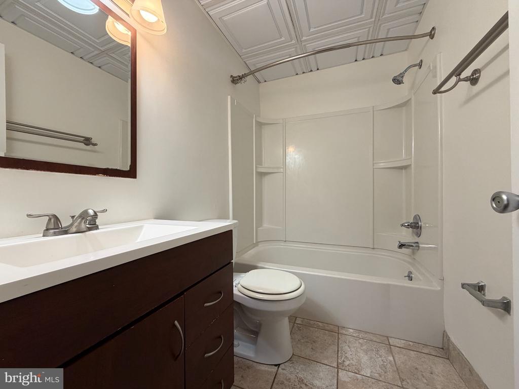 1115 12TH STREET NW Unit: 104