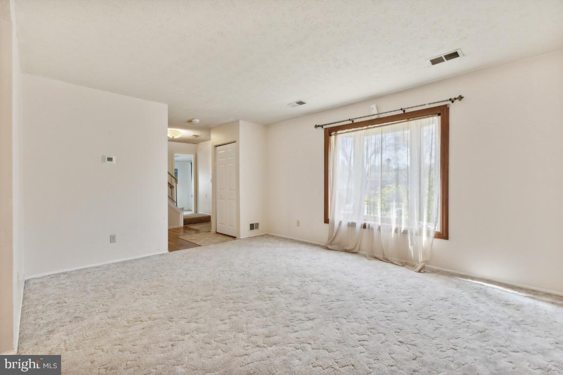 1402 MACEDONIA DRIVE