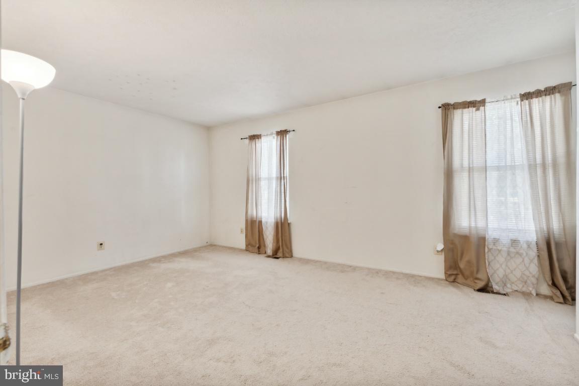 1402 MACEDONIA DRIVE