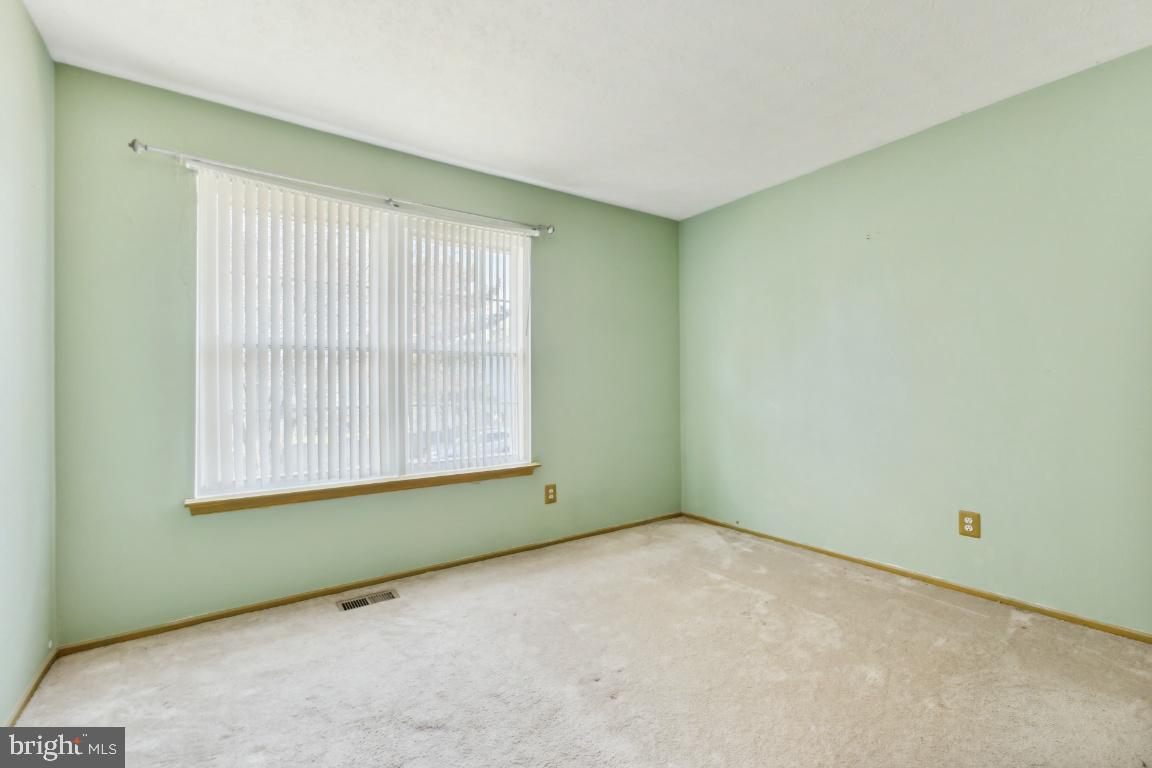 1402 MACEDONIA DRIVE