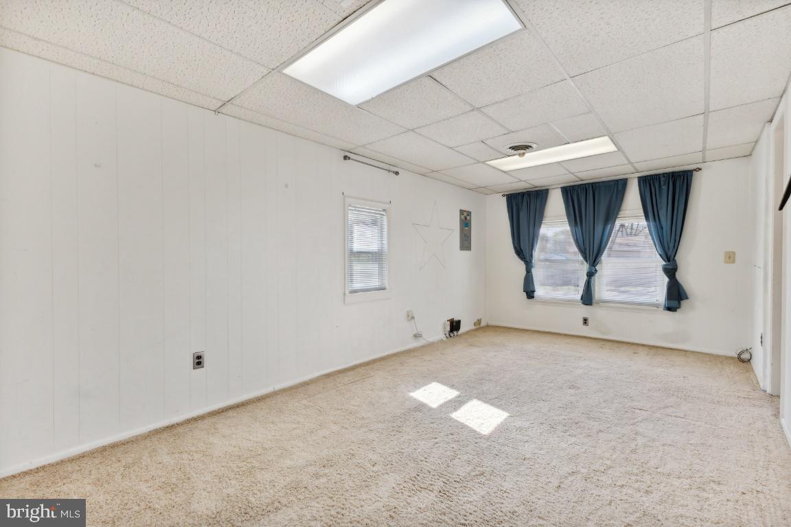 1402 MACEDONIA DRIVE