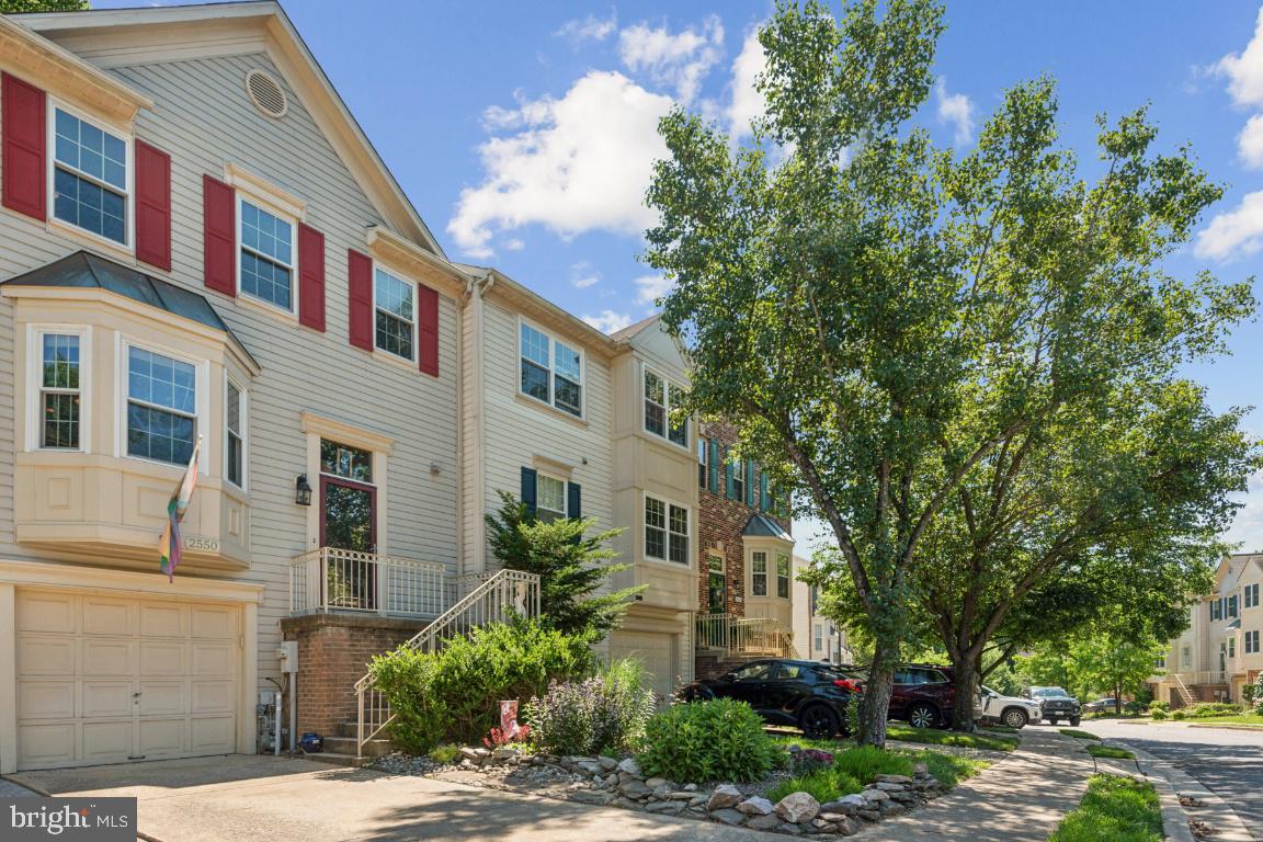 2550 WINDY OAK COURT