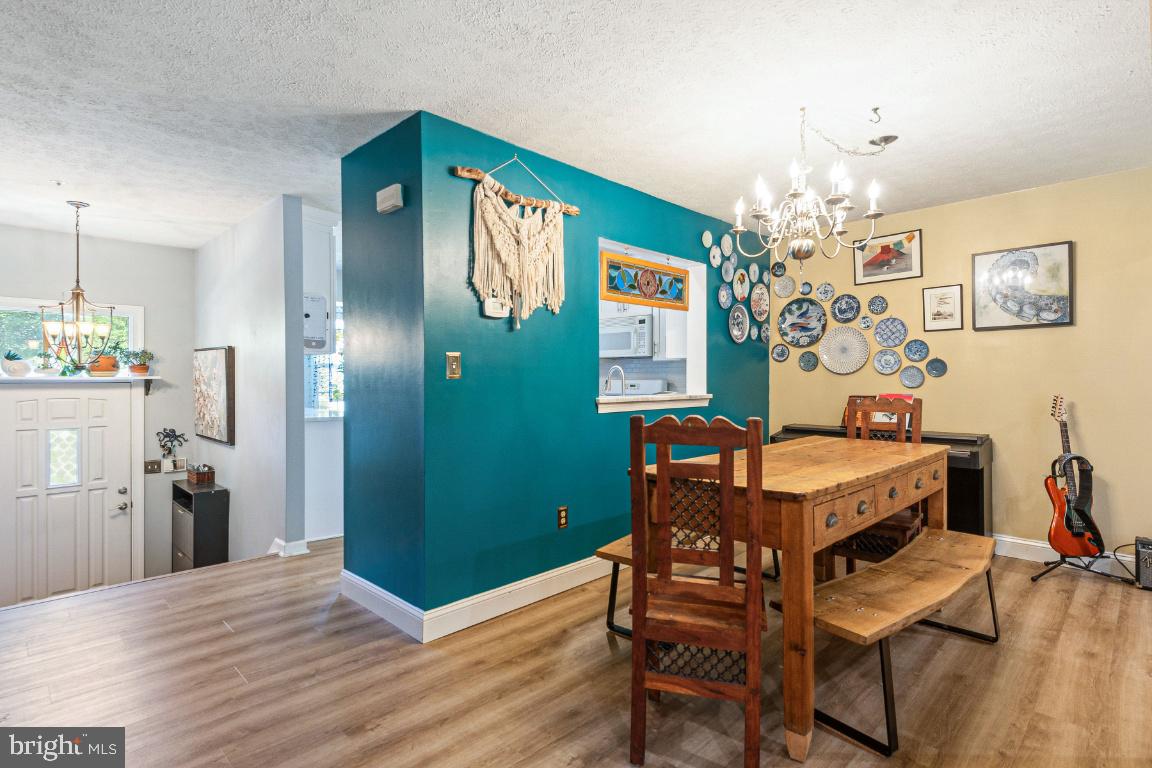 2550 WINDY OAK COURT