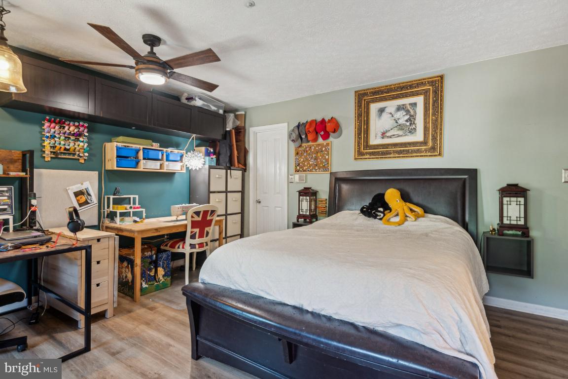 2550 WINDY OAK COURT