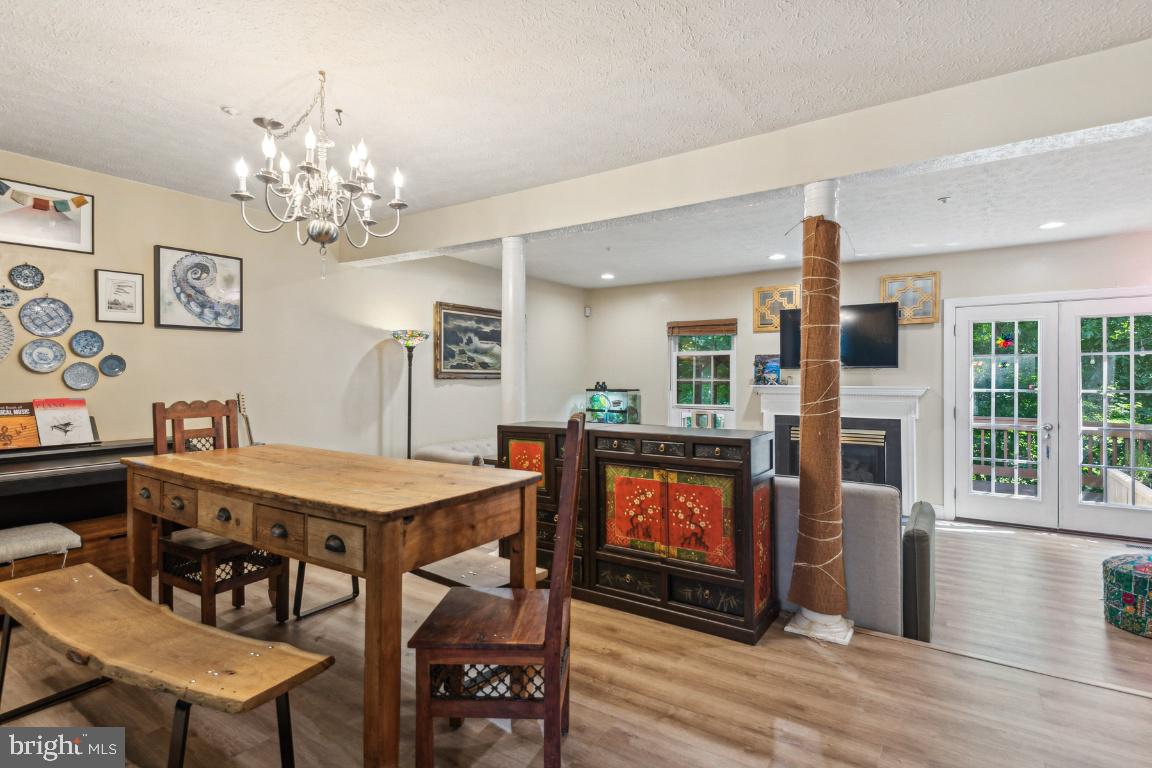 2550 WINDY OAK COURT