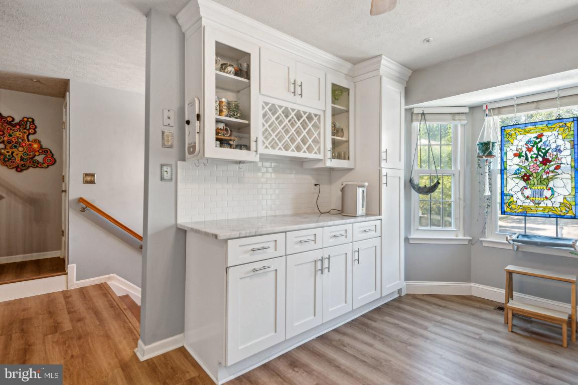 2550 WINDY OAK COURT