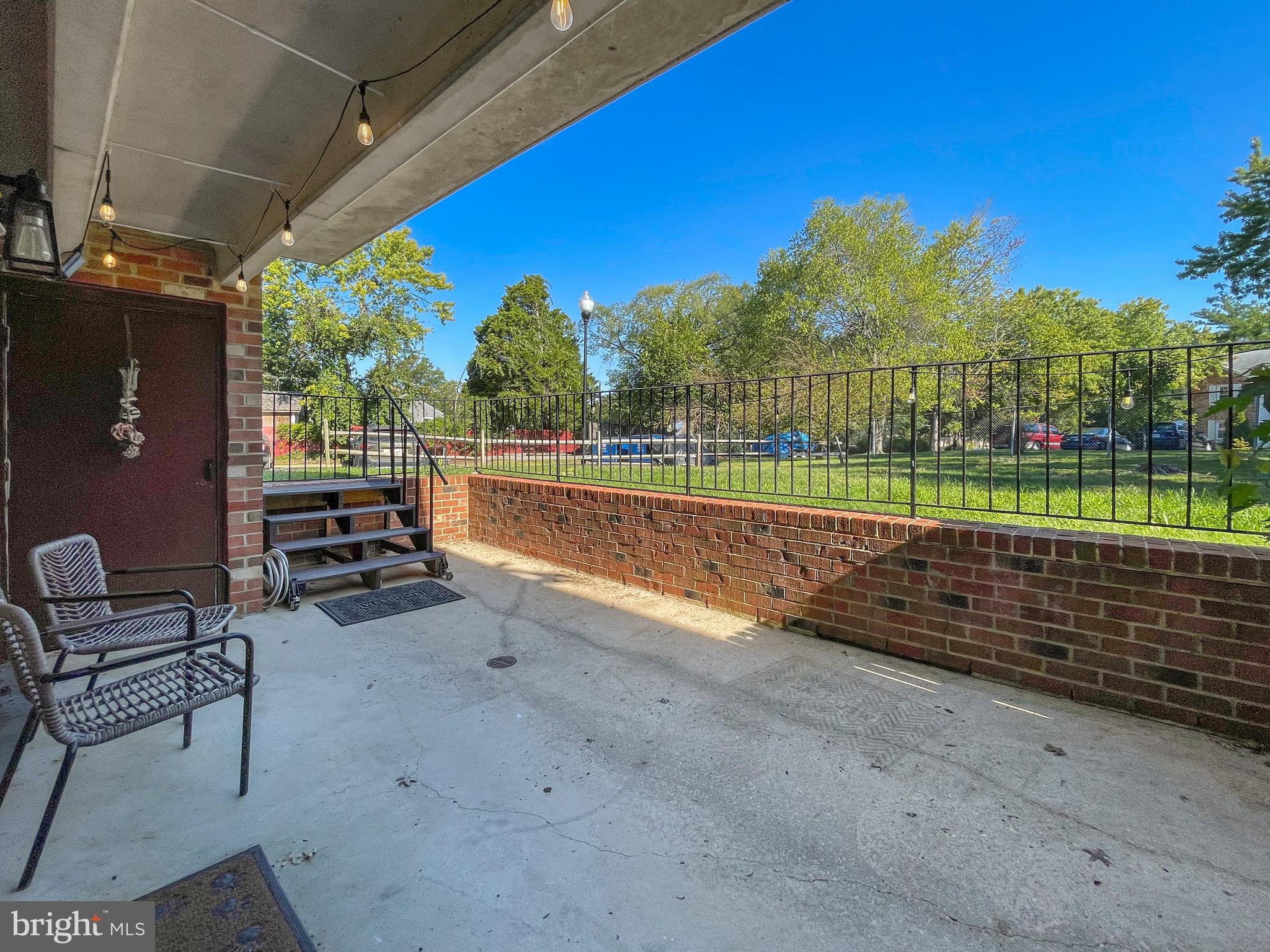 203-C Victor Pkwy #203c