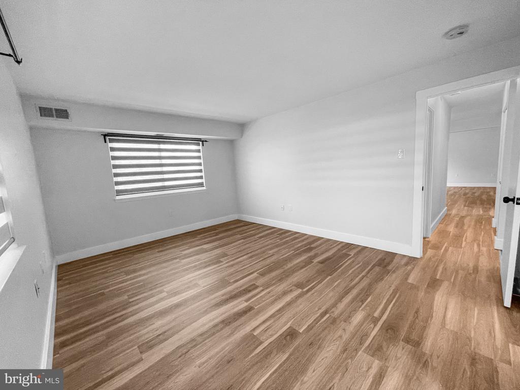 203-C Victor Pkwy #203c