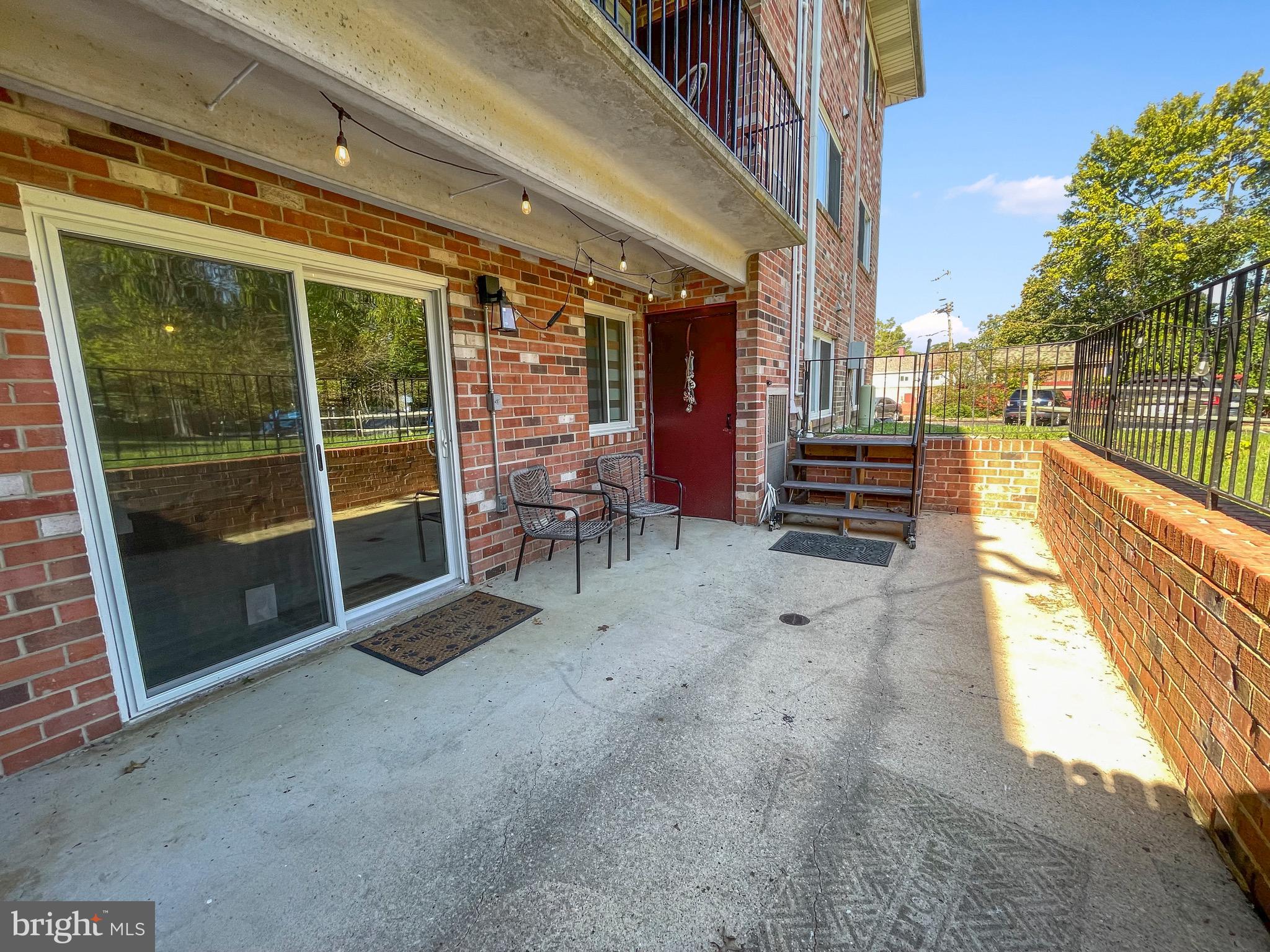 203-C Victor Pkwy #203c