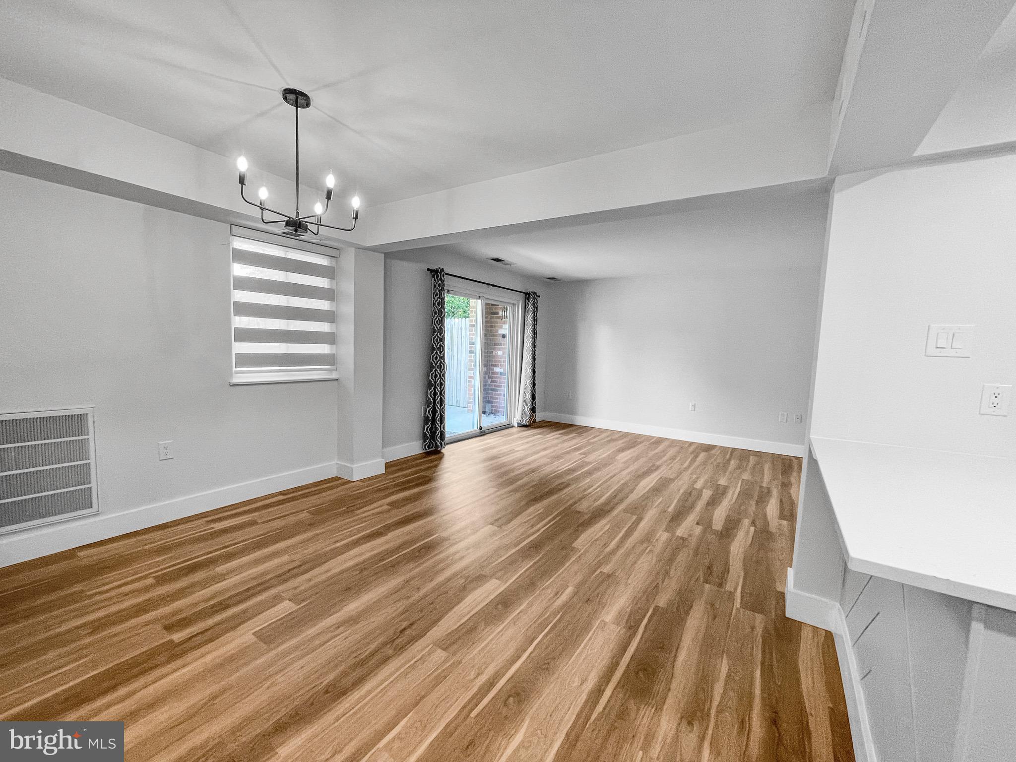 203-C Victor Pkwy #203c