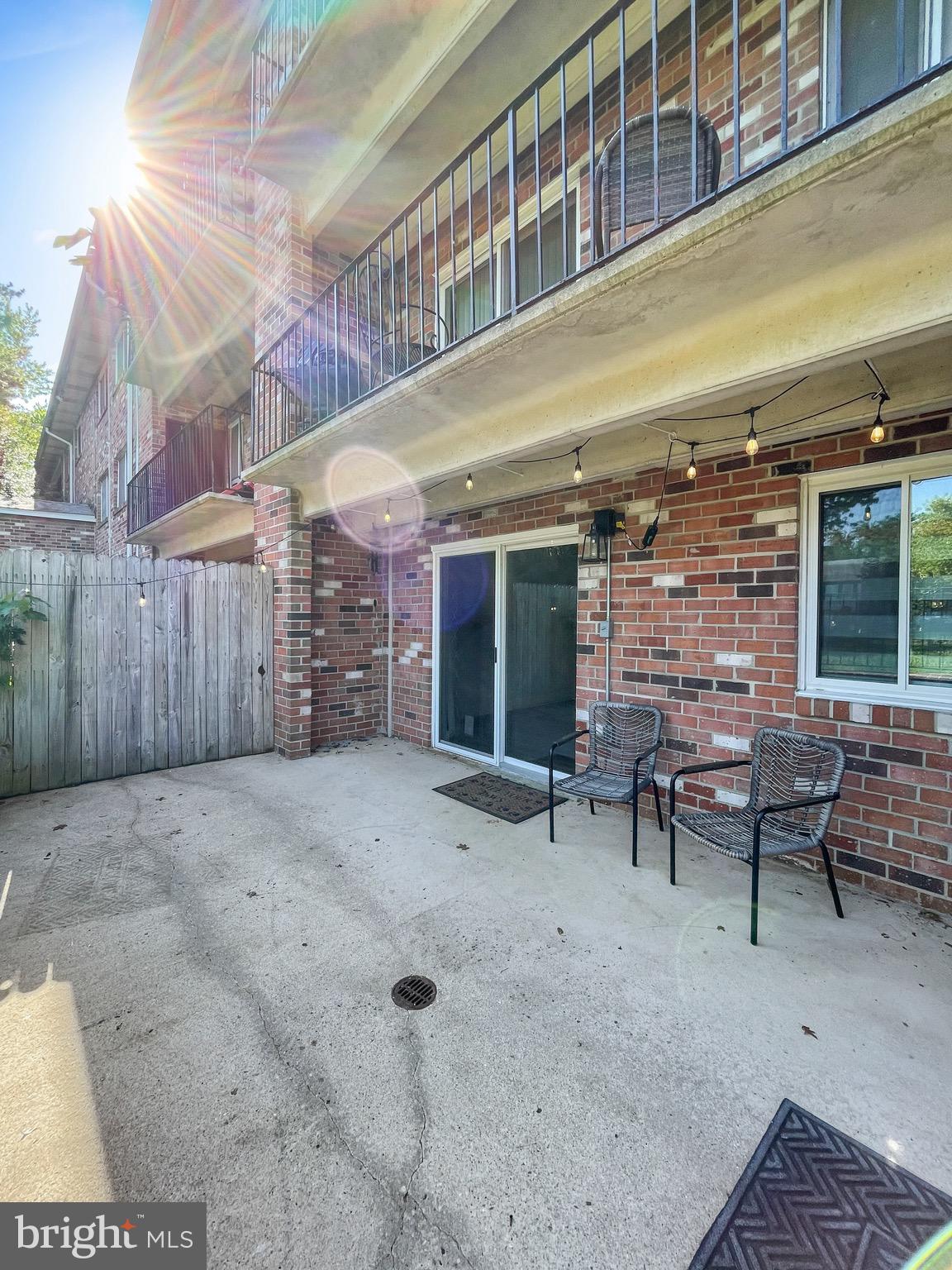 203-C Victor Pkwy #203c