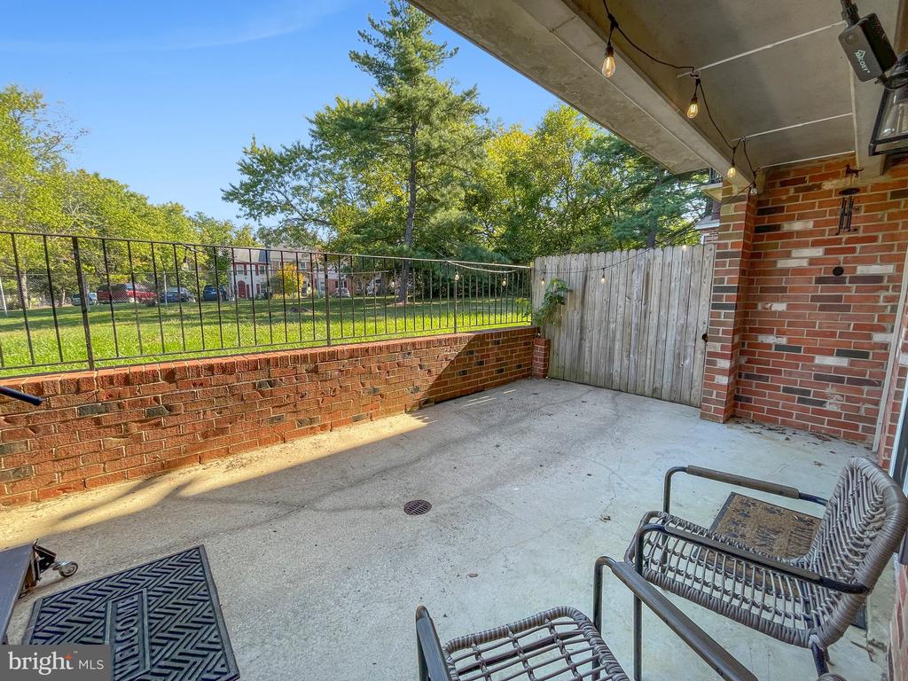 203-C Victor Pkwy #203c