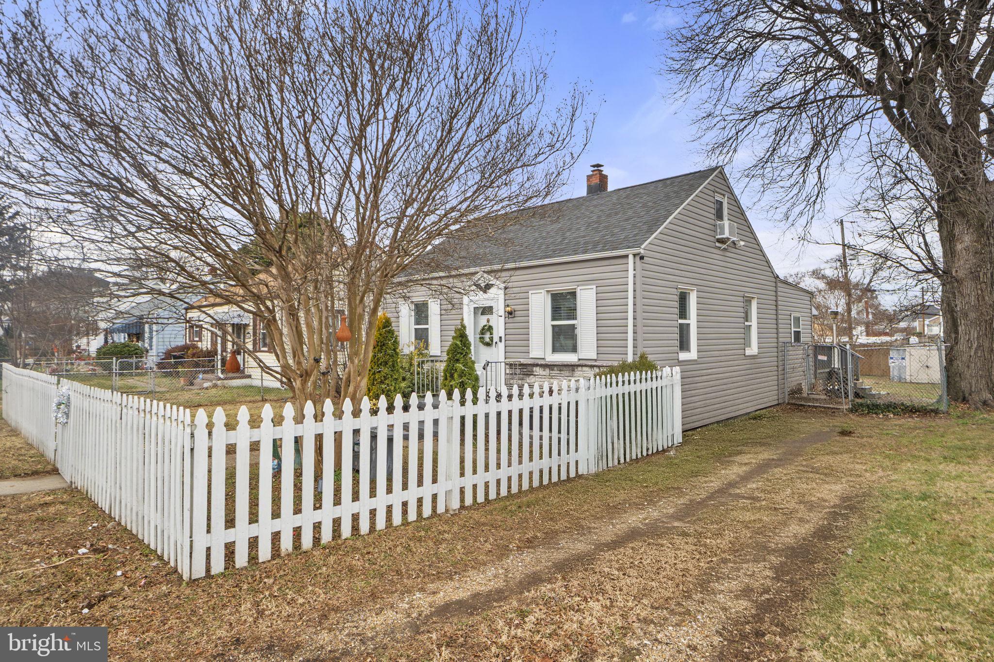 310 TOWNSEND AVENUE