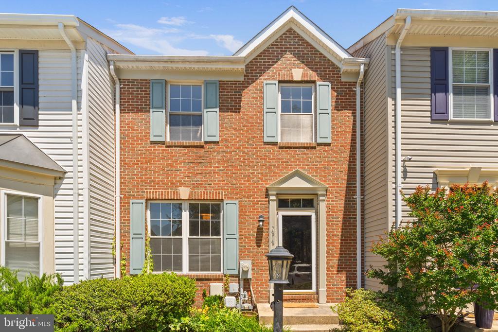 7818 CANTER COURT