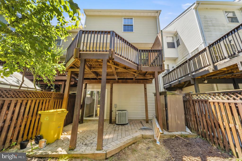7818 CANTER COURT