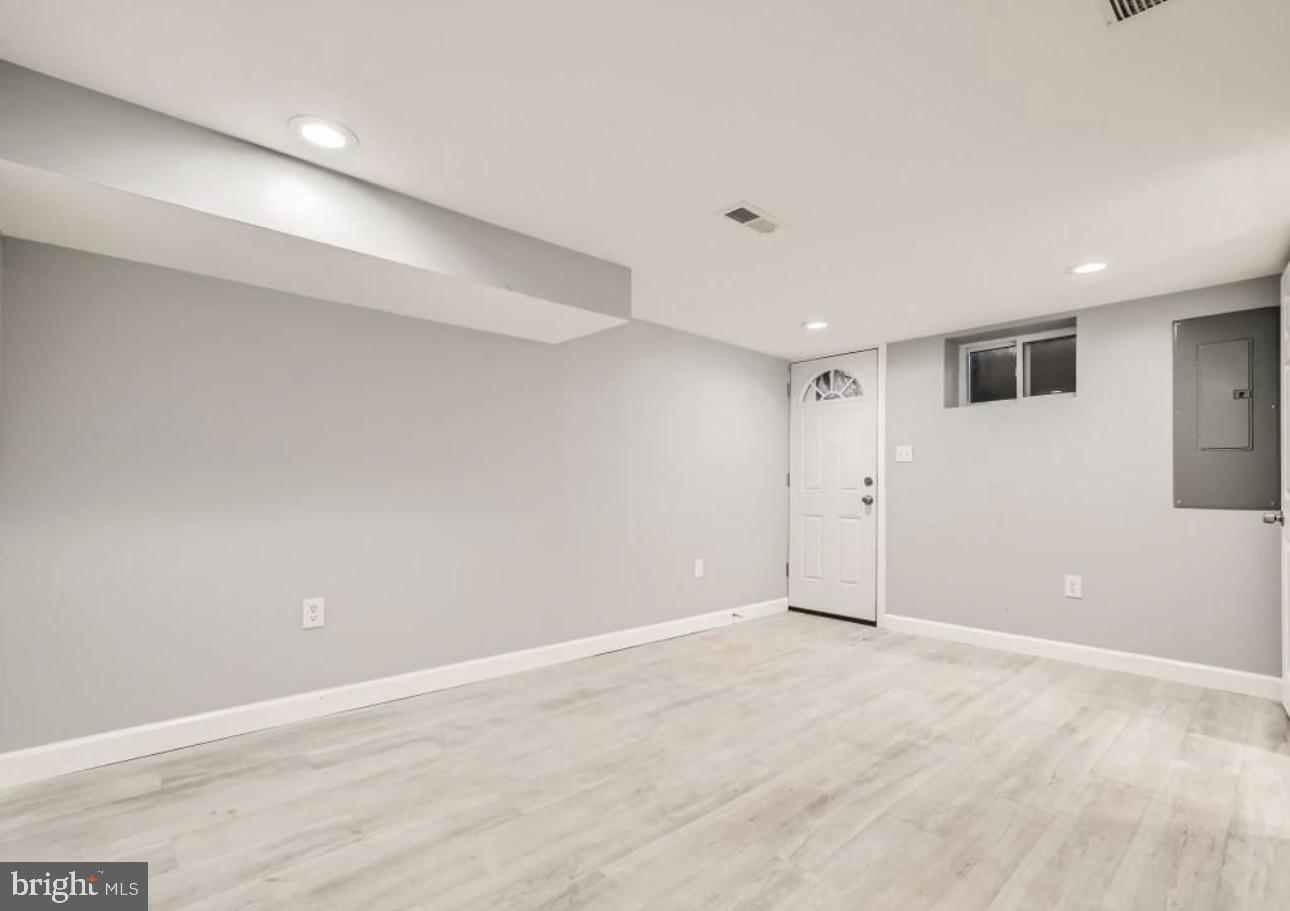 905 E PATAPSCO AVENUE