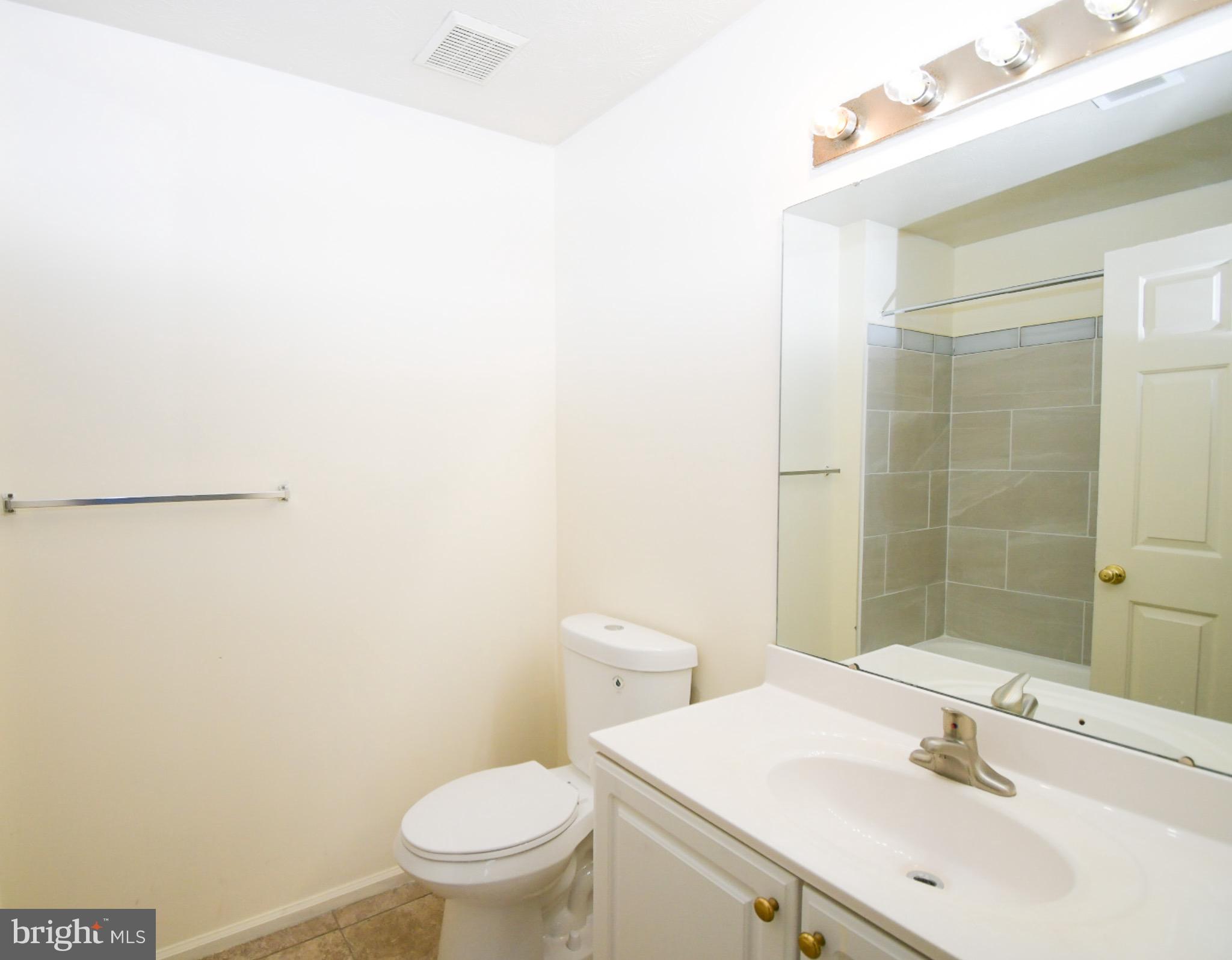 8004 TOWNSHIP DR #302