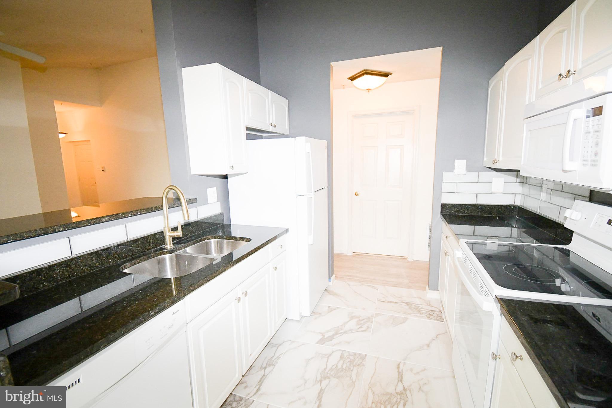 8004 TOWNSHIP DR #302