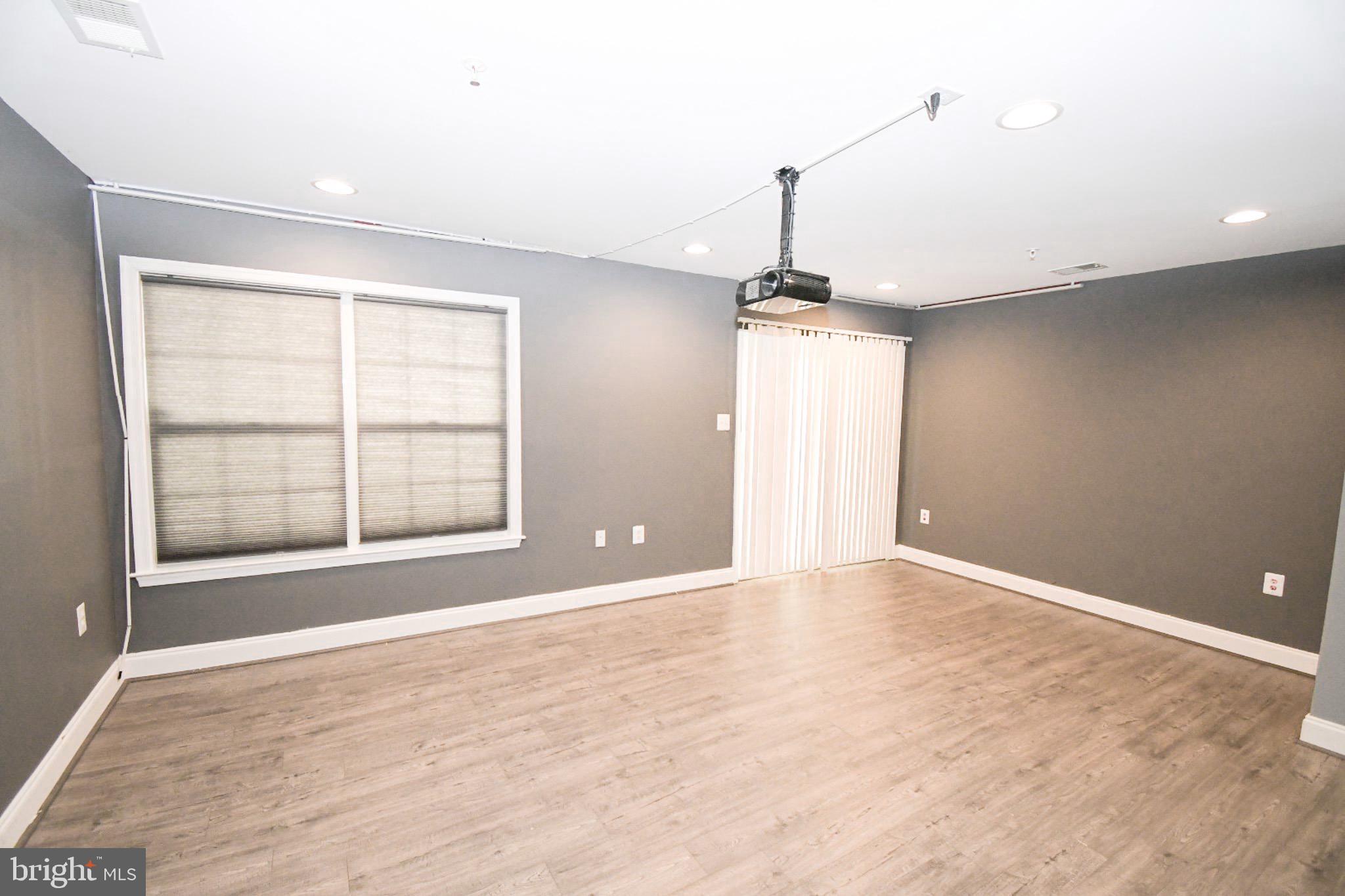 4310 VINTAGE IVY LN