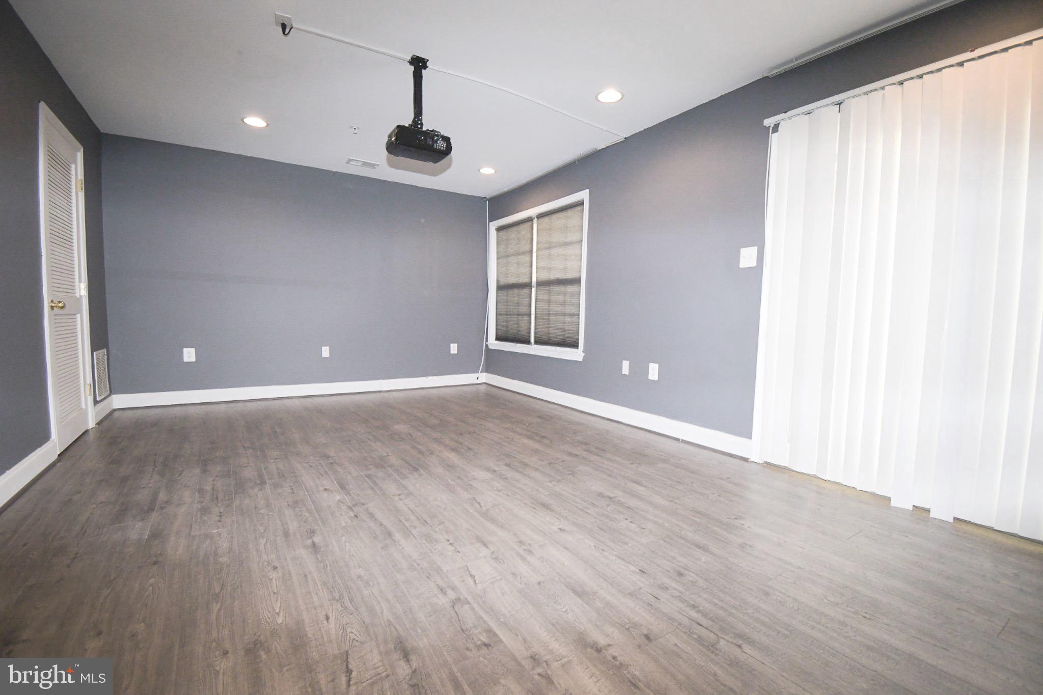 4310 VINTAGE IVY LN