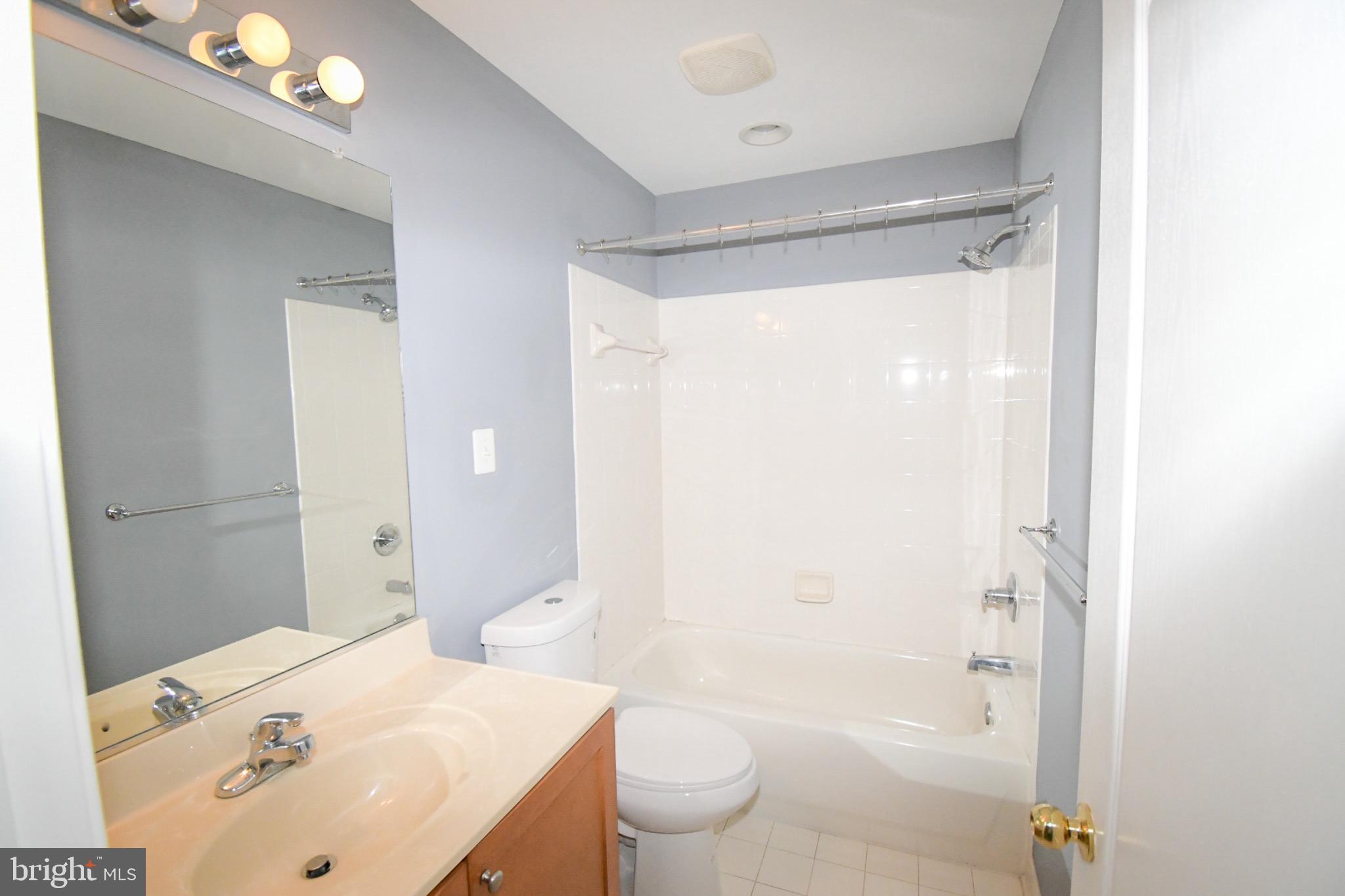 4310 VINTAGE IVY LN