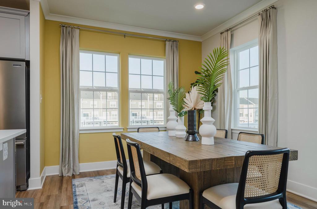 320 BIRDIE COURT