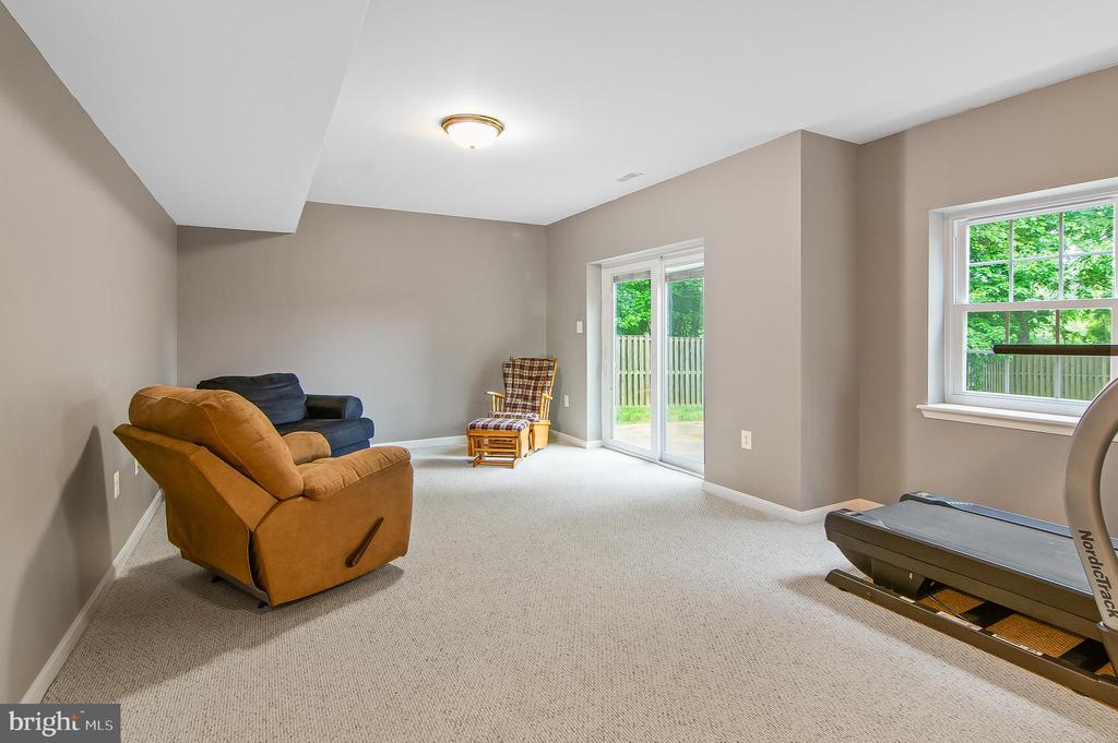 475 Sablewood Dr