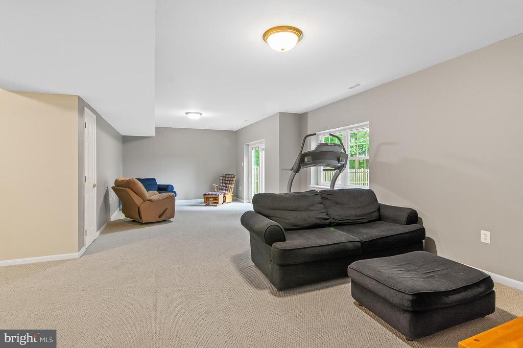 475 Sablewood Dr
