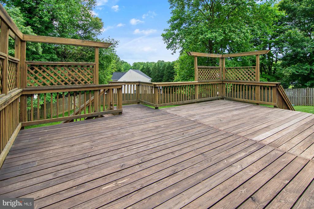 475 Sablewood Dr