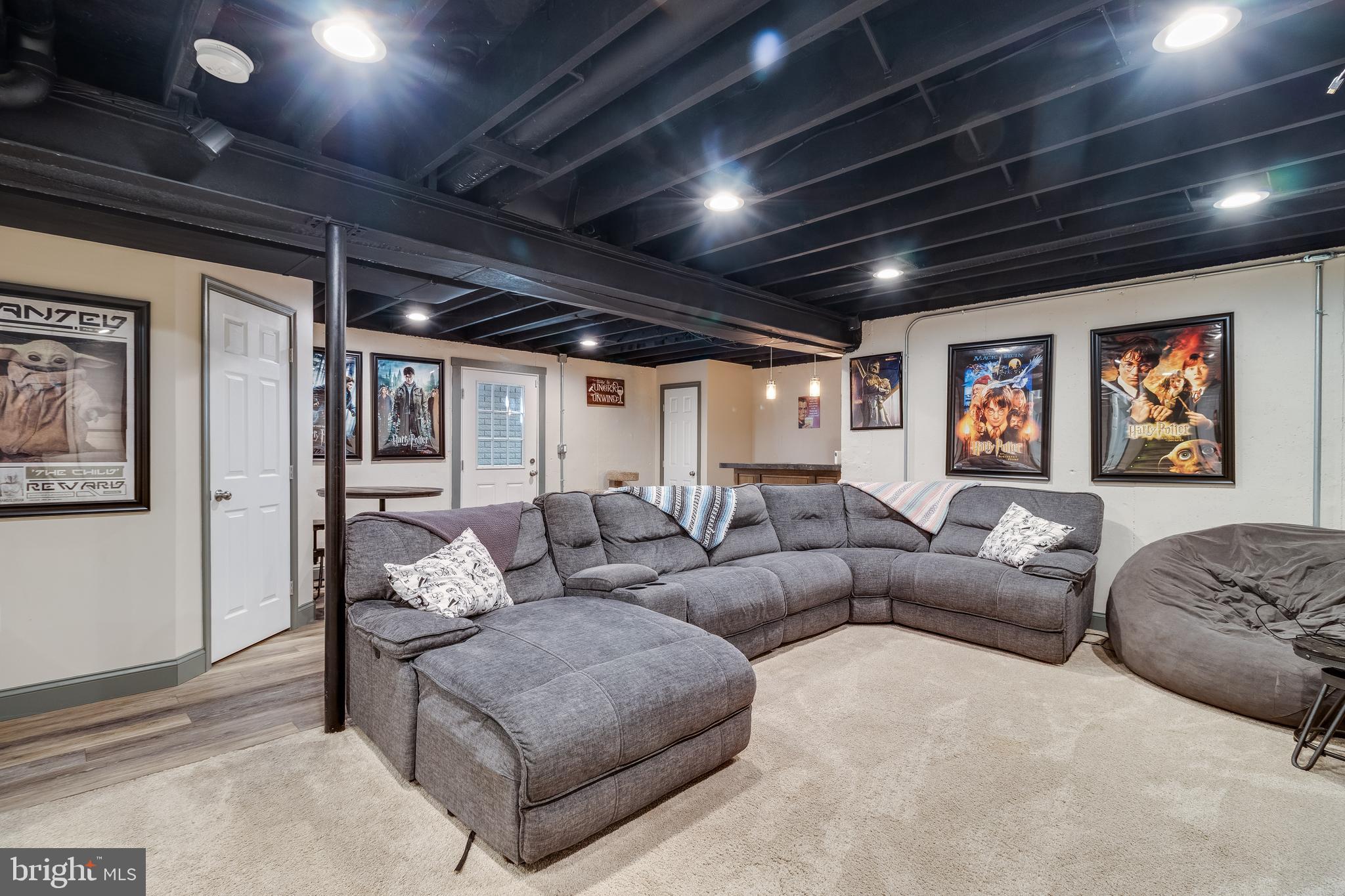 1030 KINGS CREEK DRIVE