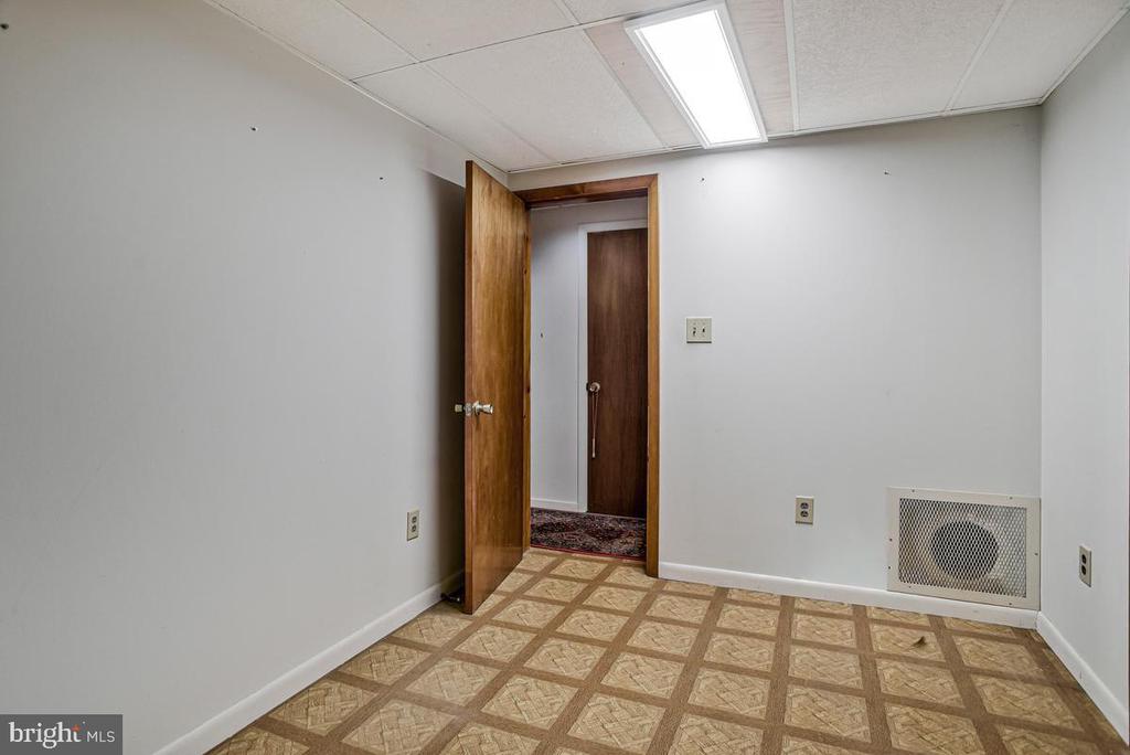 2551 REDBUD LANE
