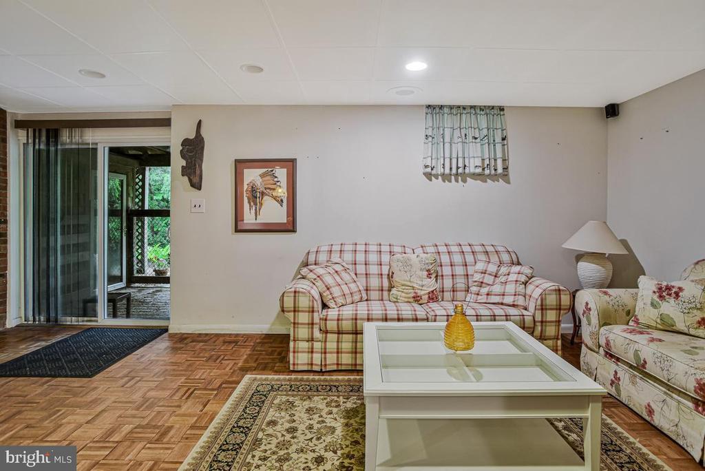 2551 REDBUD LANE