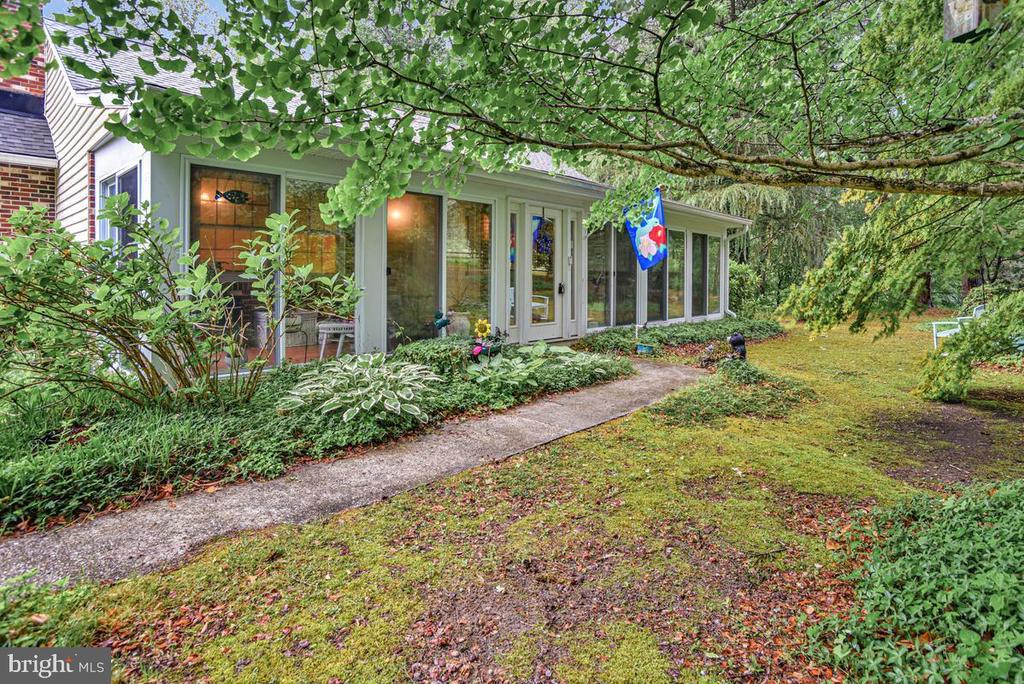 2551 REDBUD LANE