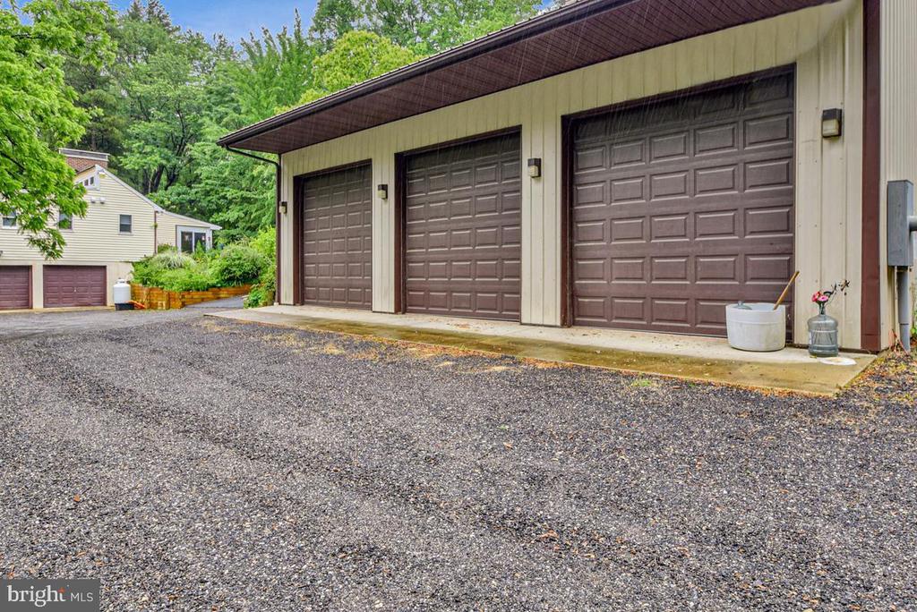 2551 REDBUD LANE