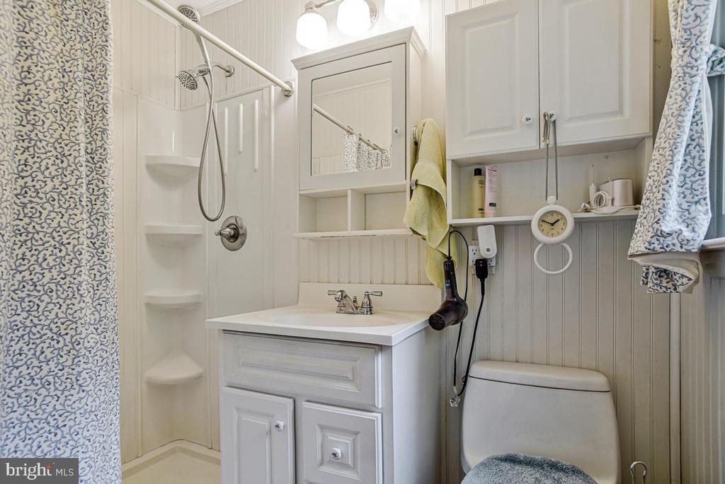 2551 REDBUD LANE