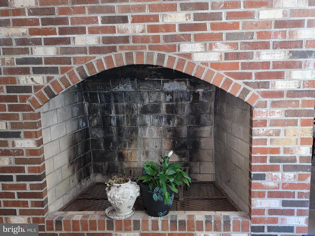 2551 REDBUD LANE